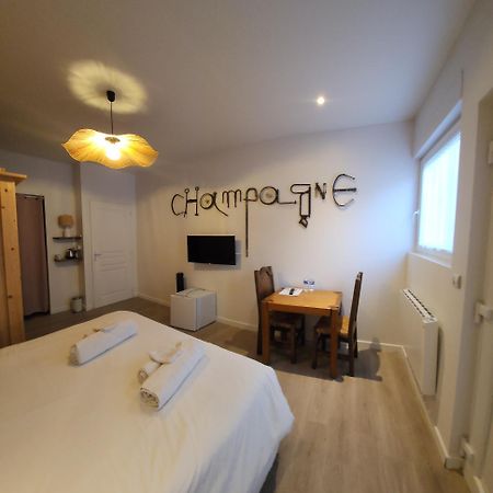 Chambres Privees Hyper-Centre Epernay Lit 160X200Cm Exterior foto