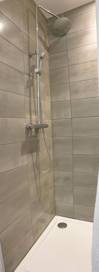 Chambres Privees Hyper-Centre Epernay Lit 160X200Cm Exterior foto