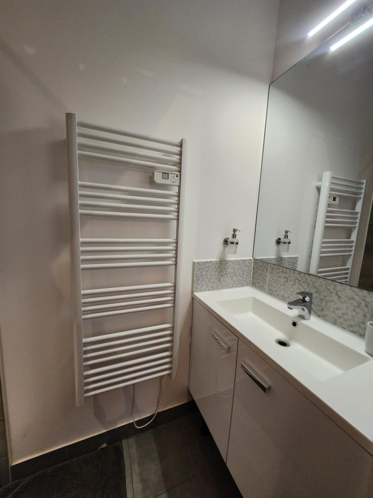 Chambres Privees Hyper-Centre Epernay Lit 160X200Cm Exterior foto