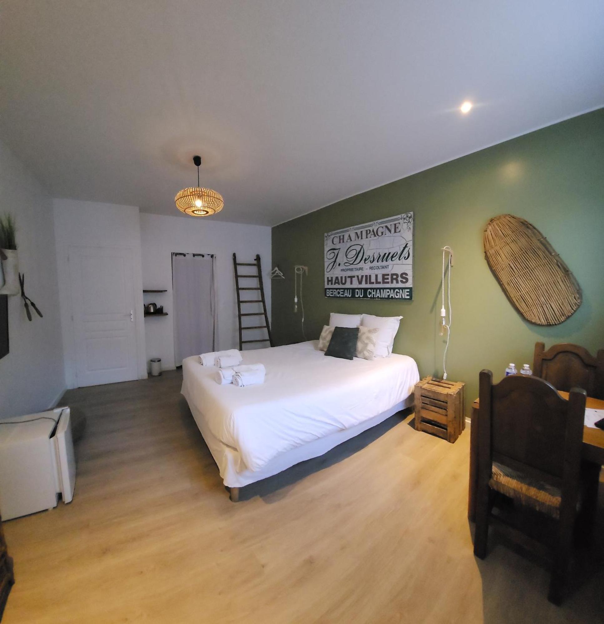 Chambres Privees Hyper-Centre Epernay Lit 160X200Cm Exterior foto